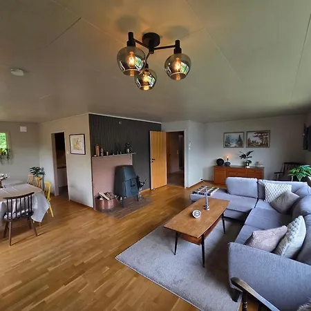 Frydenlund Fjord Retreat - Sauna, Shoreline & Boat Lodge *