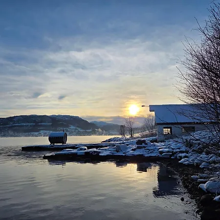 Frydenlund Fjord Retreat - Sauna, Shoreline & Boat Hamre (Vindafjord)